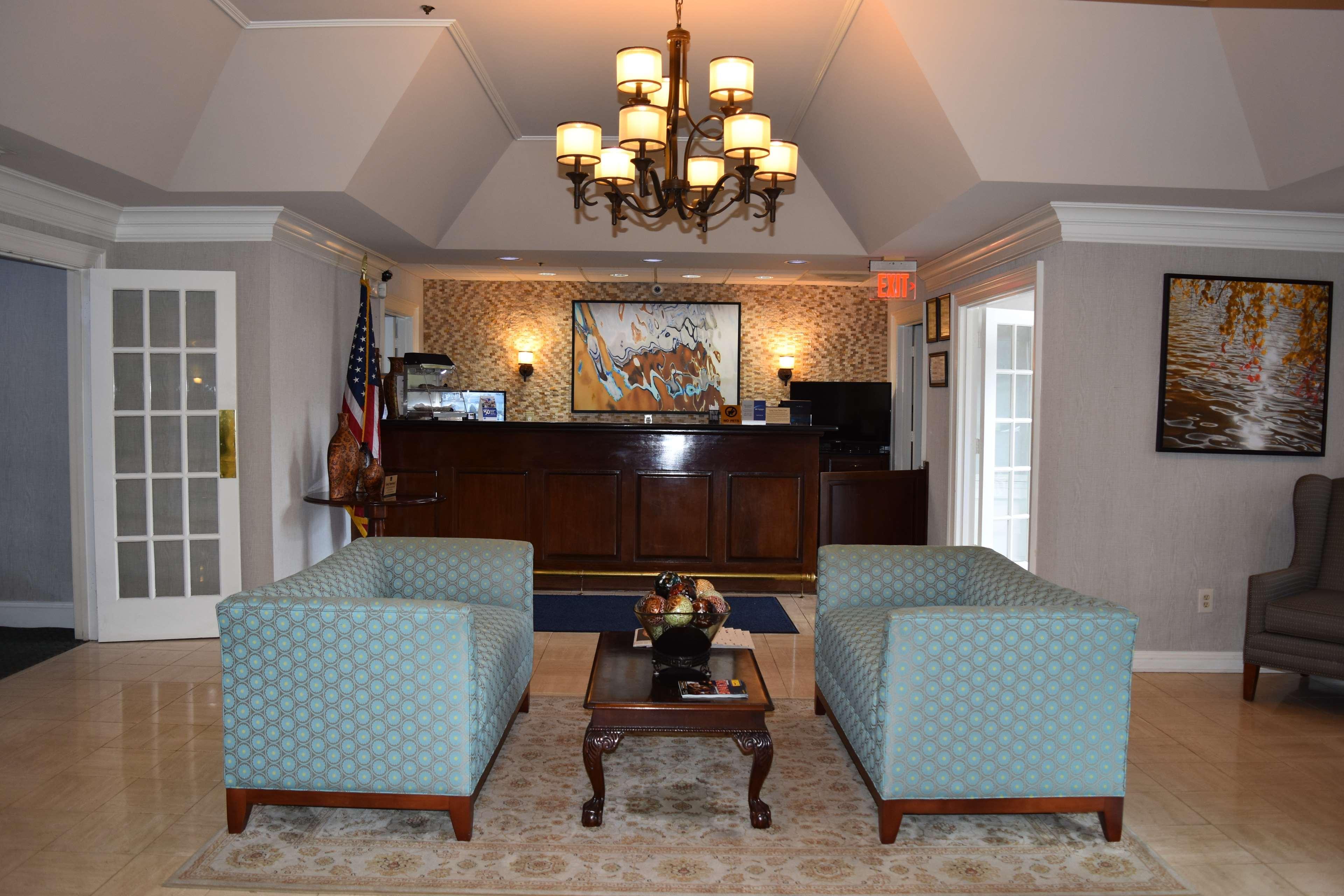 Best Western Spring Hill Inn & Suites Extérieur photo