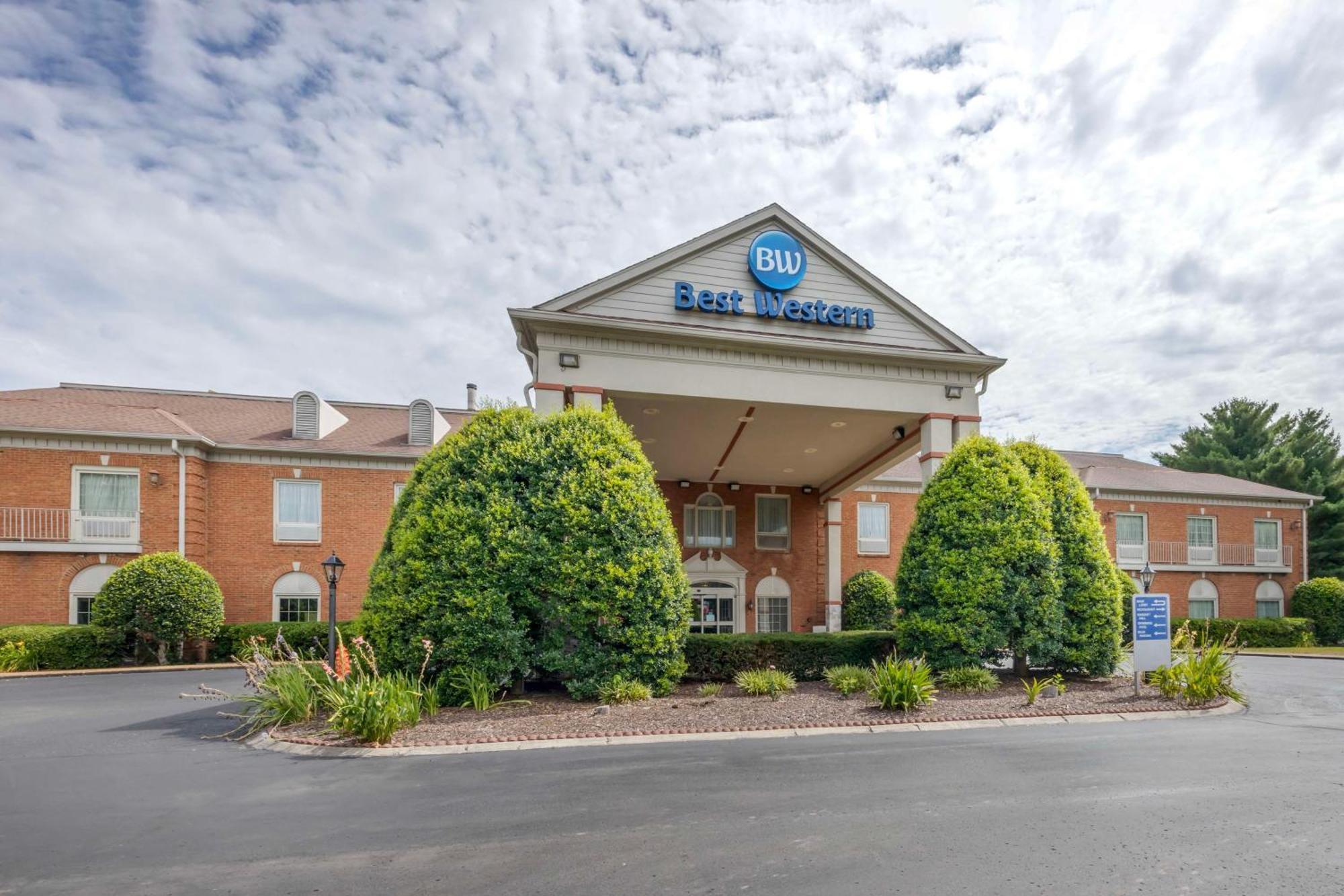 Best Western Spring Hill Inn & Suites Extérieur photo